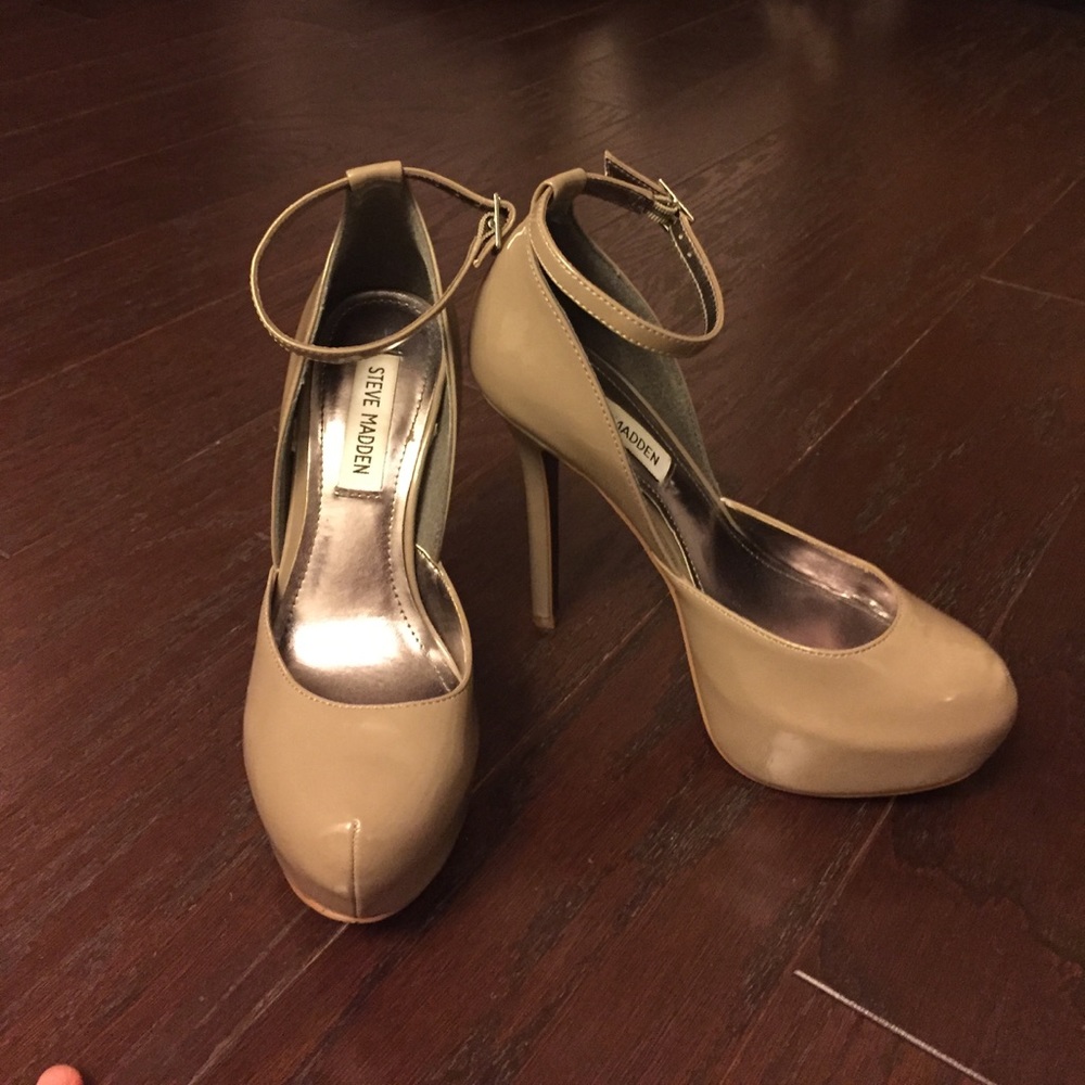 Steve Madden Nude Stiletto Pumps, 7